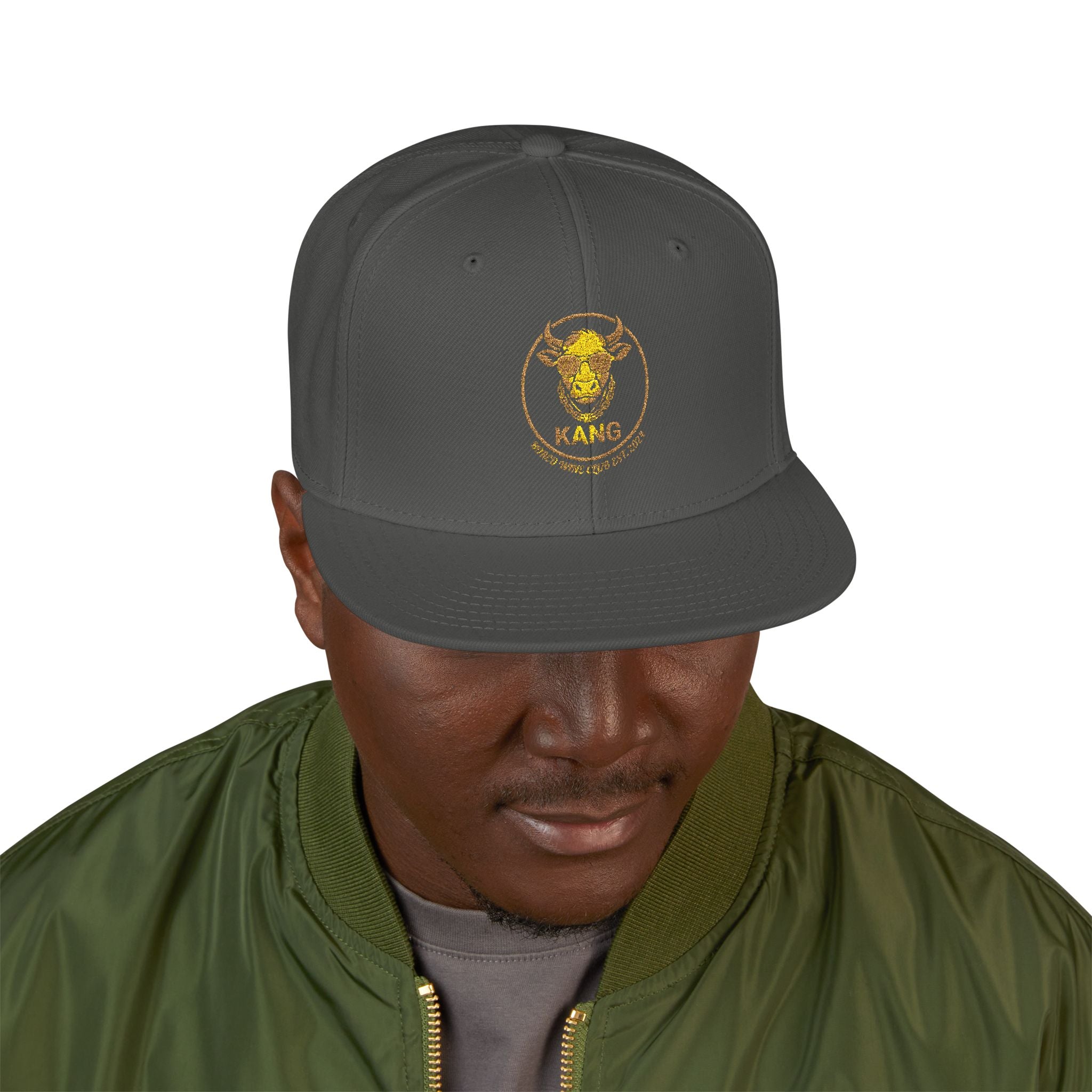 Gold Skull Snapback Hat — Embroidered Sparkle Streetwear Cap