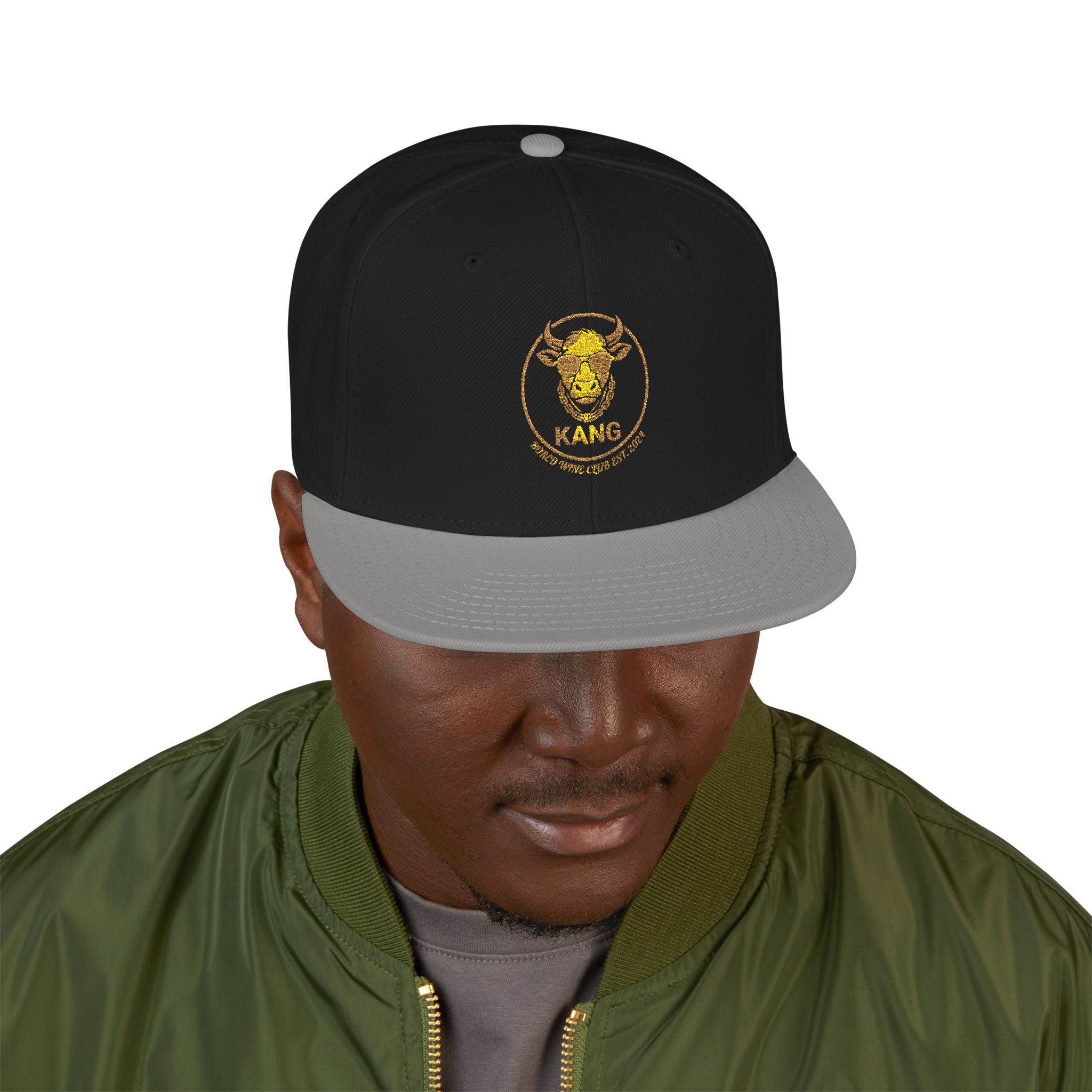 Gold Skull Snapback Hat — Embroidered Sparkle Streetwear Cap