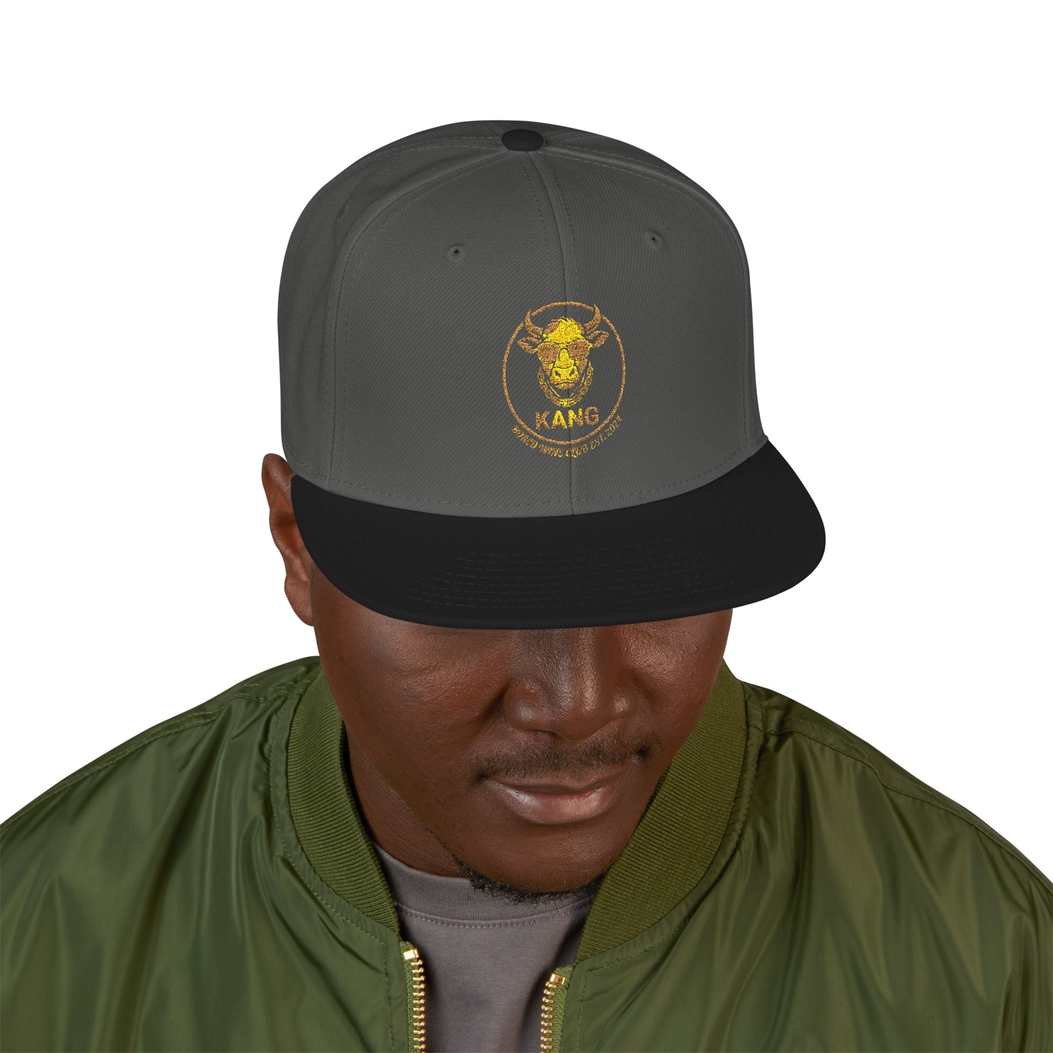 Gold Skull Snapback Hat — Embroidered Sparkle Streetwear Cap